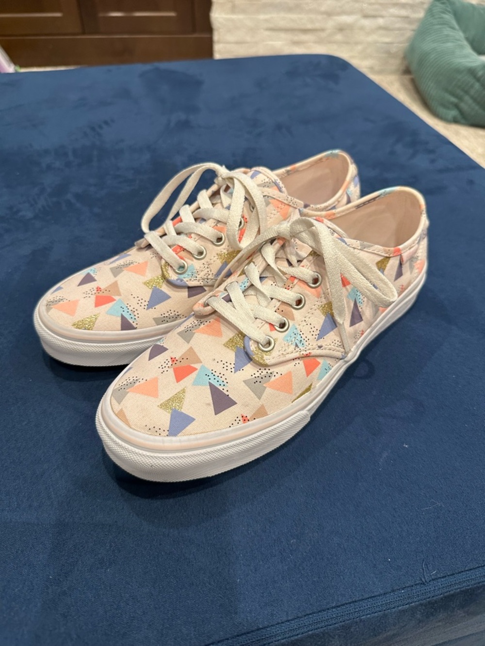 Vans Multicolor Triangle Print Sneakers - Pink / White / Blue / Gold Accents 9.5